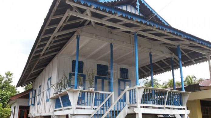 Rumah Adat Bolaang Mongondow Sulawesi Utara