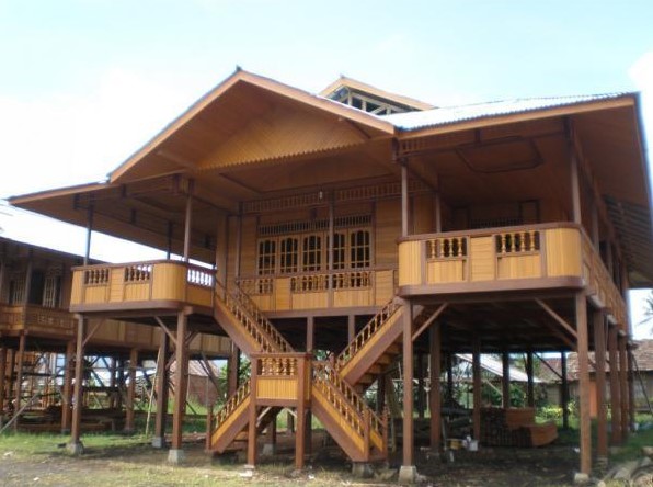 Rumah adat walewangko sulawesi selatan
